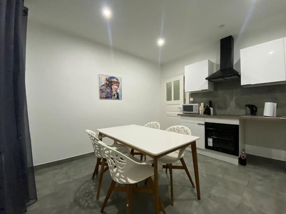 Le Confort D'Un Appartement Schiltigheim Eksteriør billede